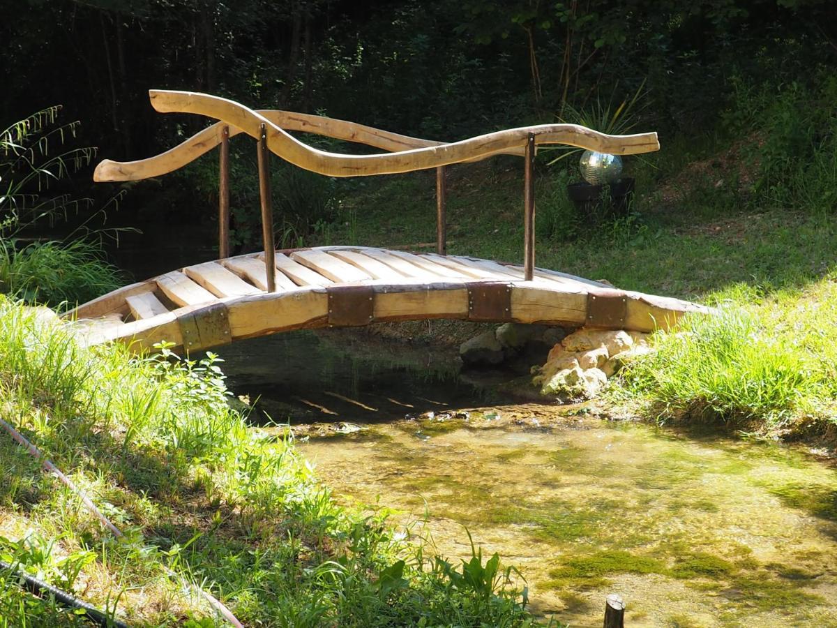 Moulin Bas, Pres De La Riviere Acomodação com café da manhã Carnac-Rouffiac Exterior foto